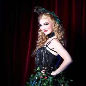 Show - Scarlette